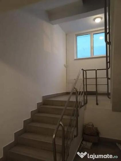 Spațiu comercial, de 370 mp, în Gării