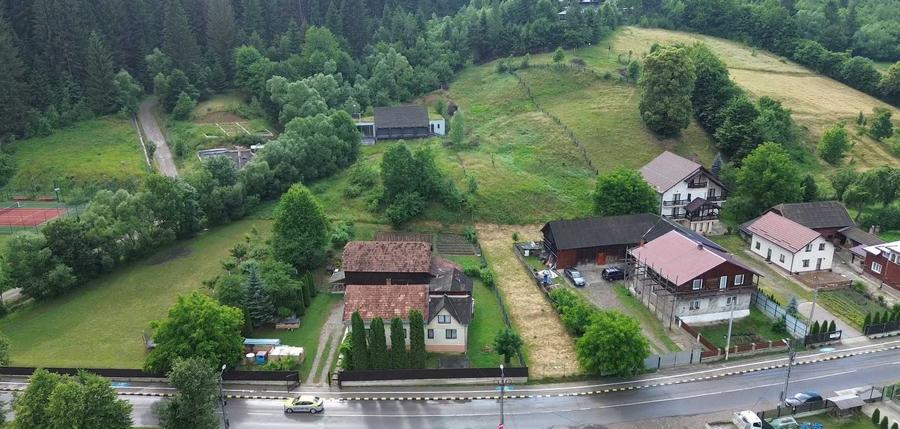 Teren de 8300 mp, în Voroneț