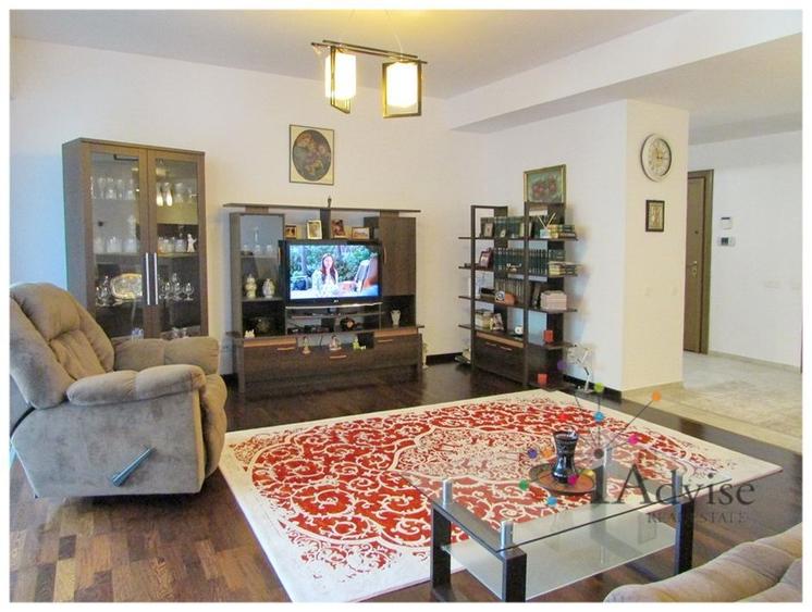 Apartament cu 2 camere decomandat, mobilat în Drumul Poienii