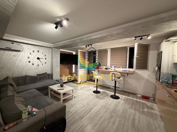 Apartament cu 3 camere decomandat, mobilat în Sud