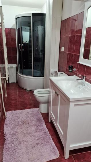 Apartament cu 3 camere decomandat în Brăilei