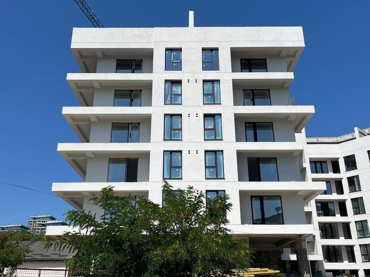 Apartament cu 3 camere decomandat în Mihai Bravu
