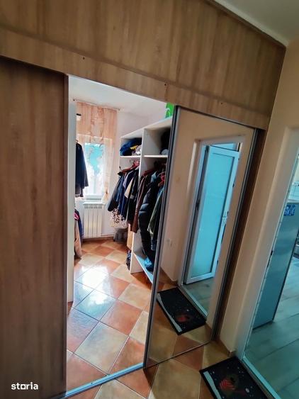 Casă cu 3 camere decomandat în Limanu