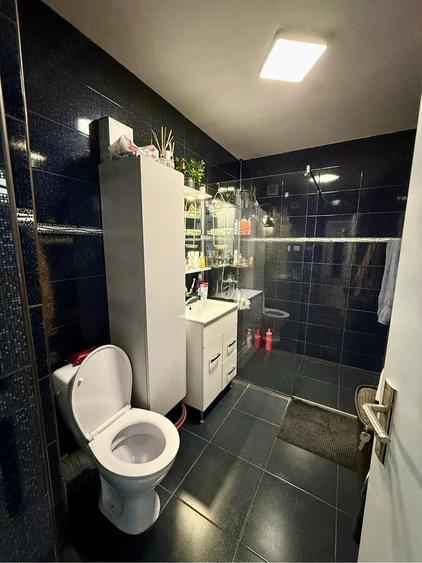 Apartament cu 3 camere decomandat în Florești