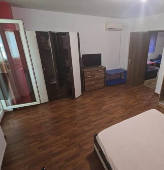 Apartament cu 2 camere decomandat în Kamsas
