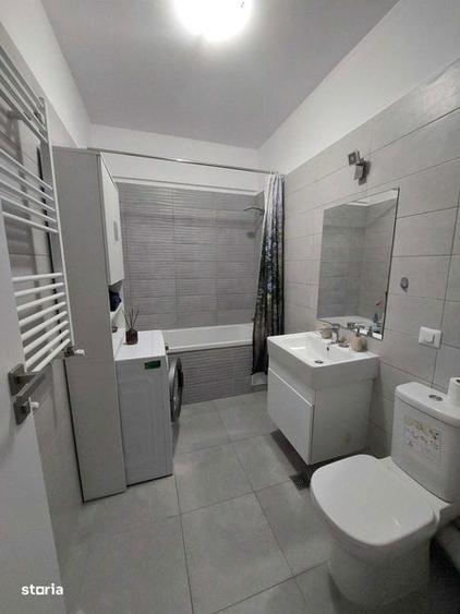 Apartament cu 2 camere decomandat în Parcul Carol
