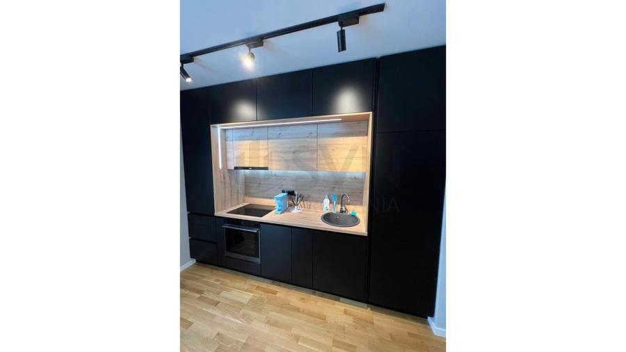 Apartament cu 3 camere decomandat, mobilat în Aviației