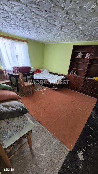 Casă cu 4 camere cu Teren 3000 Mp în Botez