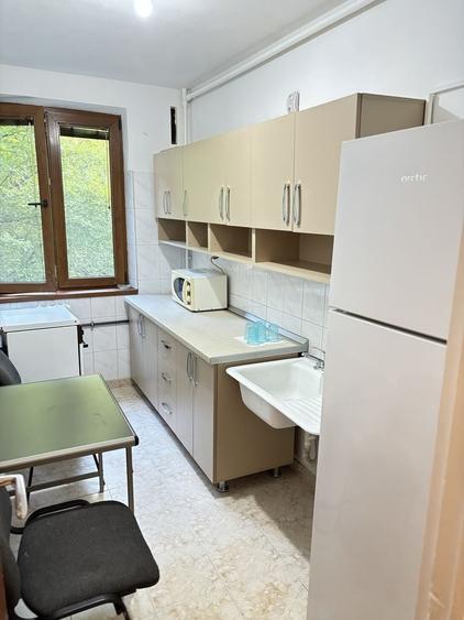 Apartament cu 2 camere decomandat în Berceni