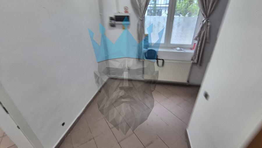 Casă individuală cu 6 camere cu Canalizare în Cotroceni