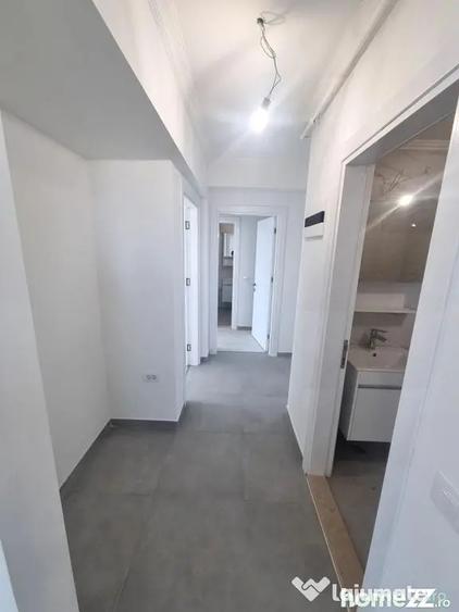 Apartament cu 3 camere decomandat în Energia