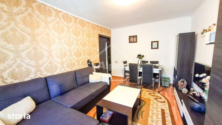 Apartament cu 3 camere decomandat, mobilat în Astra