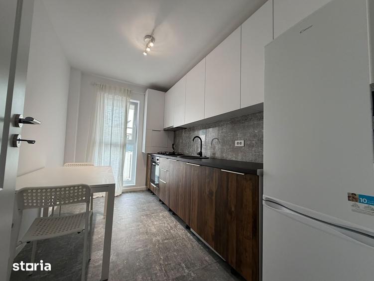 Apartament cu 2 camere decomandat în Titan