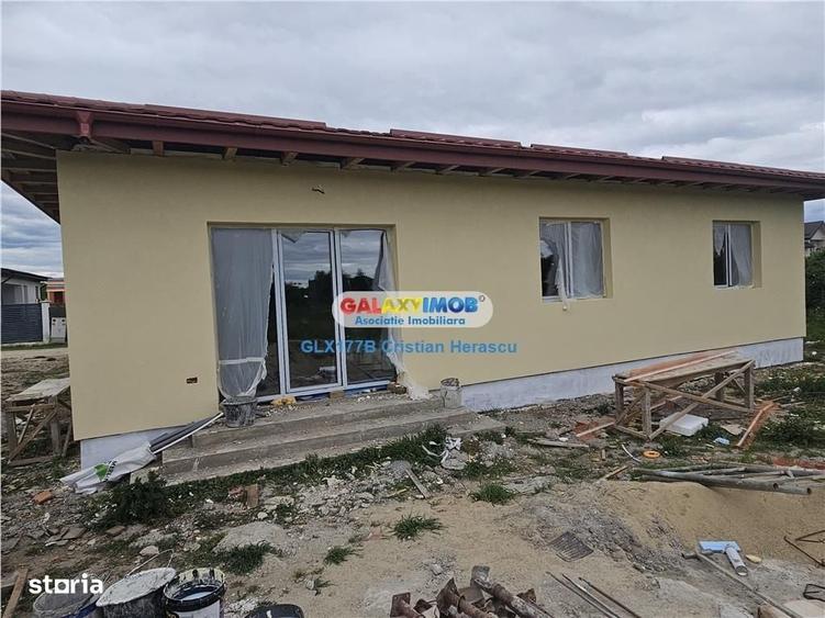 Casă cu 4 camere în Gulia