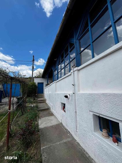 Casă cu 3 camere cu Teren 1000 Mp în Bazna