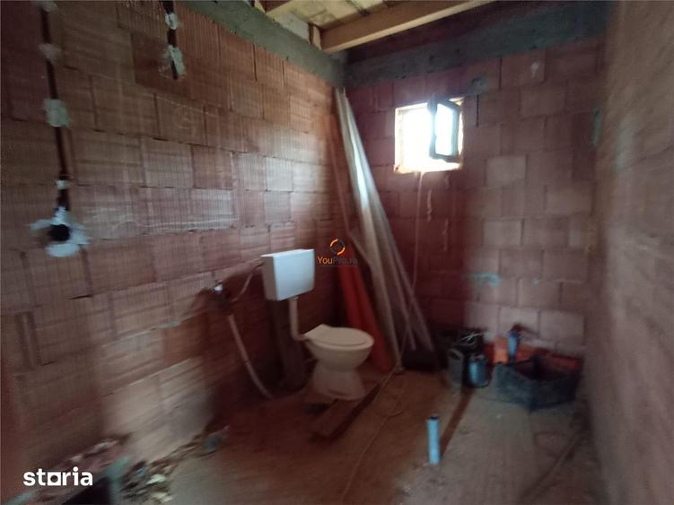 Casă cu 3 camere cu Teren 572 Mp în Gepiu