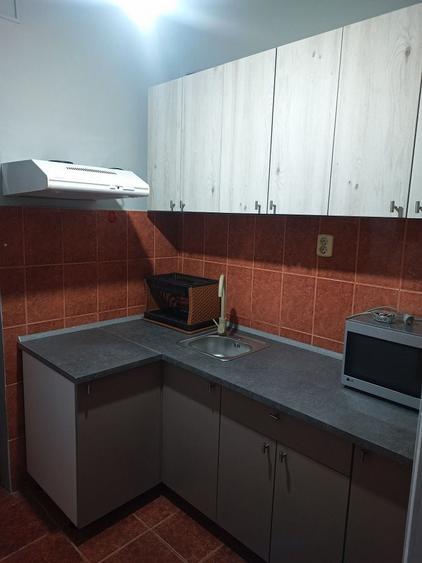 Garsonieră decomandată în Hermeziu