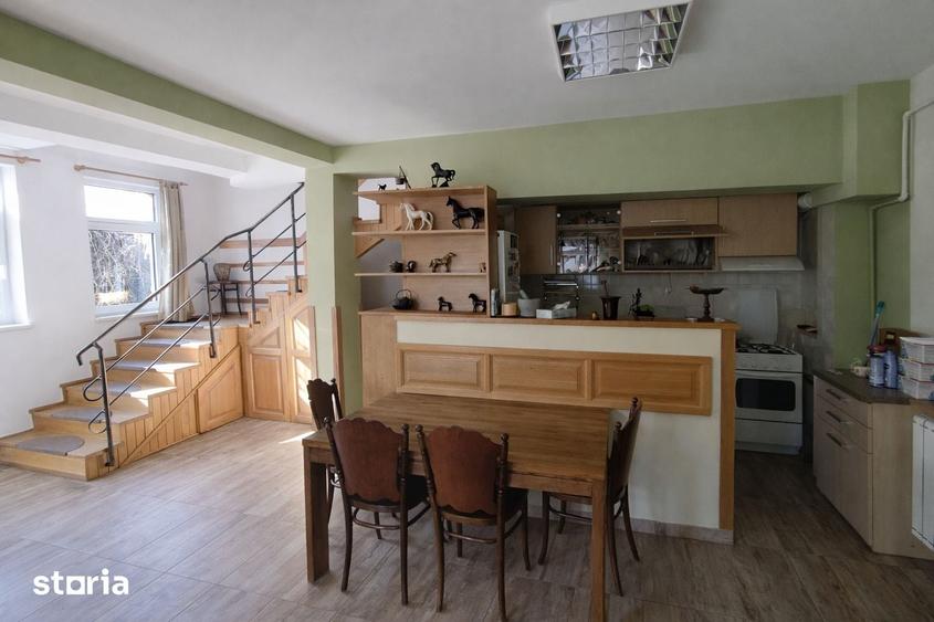 Casă cu 4 camere cu Teren 496 Mp în Gheorgheni