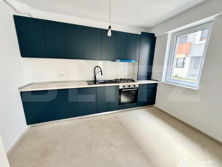 Apartament cu 3 camere decomandat în Micești