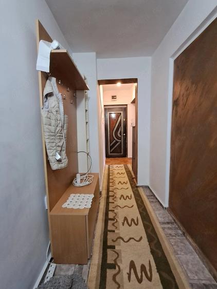 Apartament cu 3 camere decomandat în Frumoasa