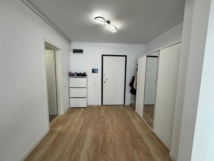 Apartament cu 2 camere decomandat în Pipera