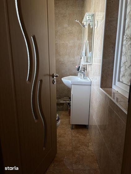 Casă cu 3 camere cu Teren 1000 Mp în Central