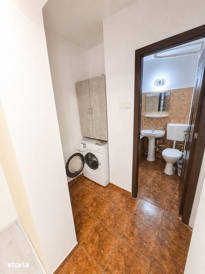 Apartament cu 2 camere semidecomandat în Podul de Piatră
