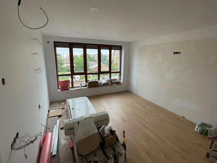 Apartament cu 4 camere în Central