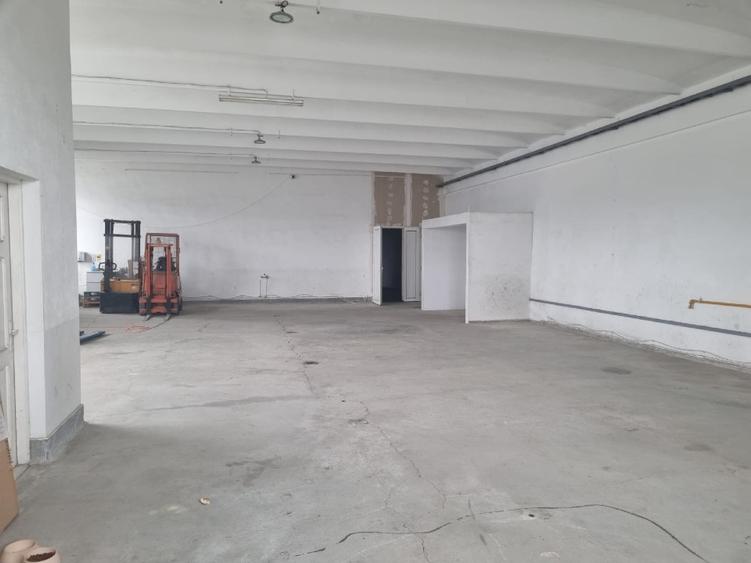 Spațiu industrial, de 400 mp, în Central