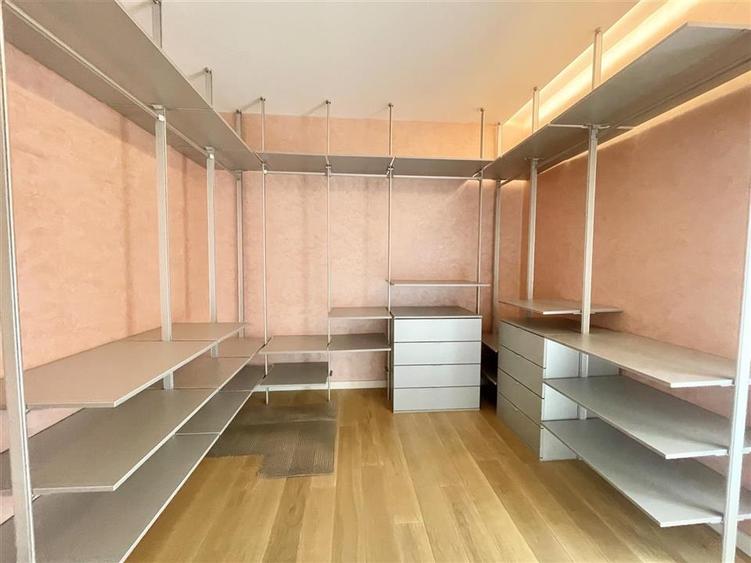 Apartament cu 4 camere decomandat, mobilat în Herăstrău