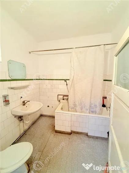 Casă cu 3 camere cu Teren 194 Mp în Lazaret