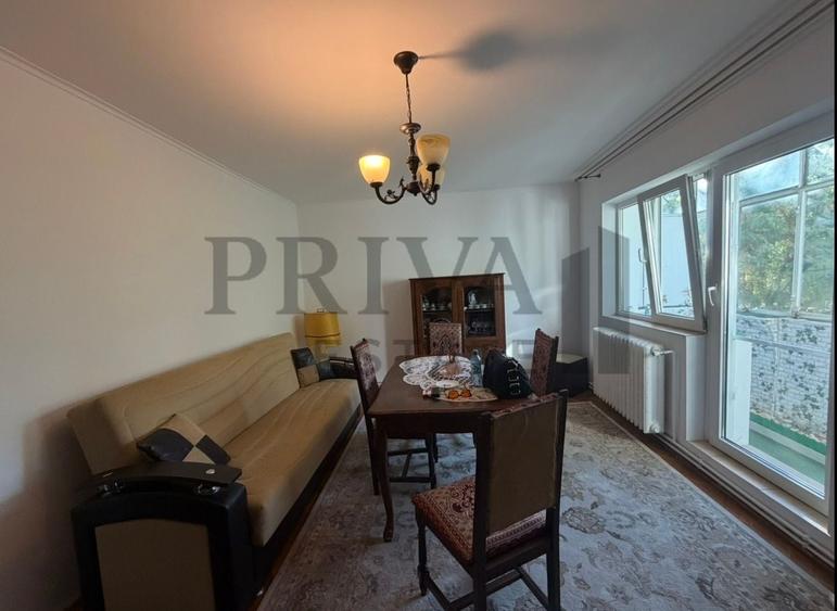 Apartament cu 3 camere decomandat, mobilat în Girocului