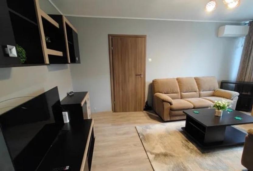 Apartament cu 2 camere semidecomandat în Dristor