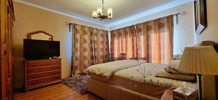 Casă individuală cu 3 camere cu Canalizare în Central