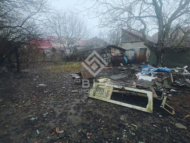 Casă individuală cu 4 camere cu Canalizare în Central