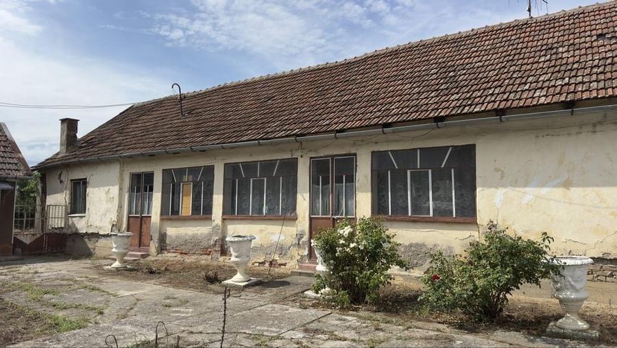 Casă cu 3 camere în Central