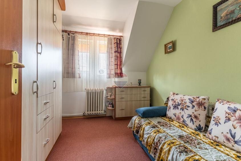 Casă individuală cu 5 camere cu Teren 700 Mp în Galata
