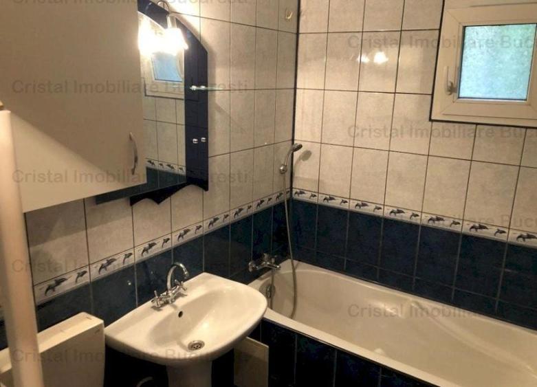 Apartament cu 4 camere semidecomandat, mobilat în Apărătorii Patriei