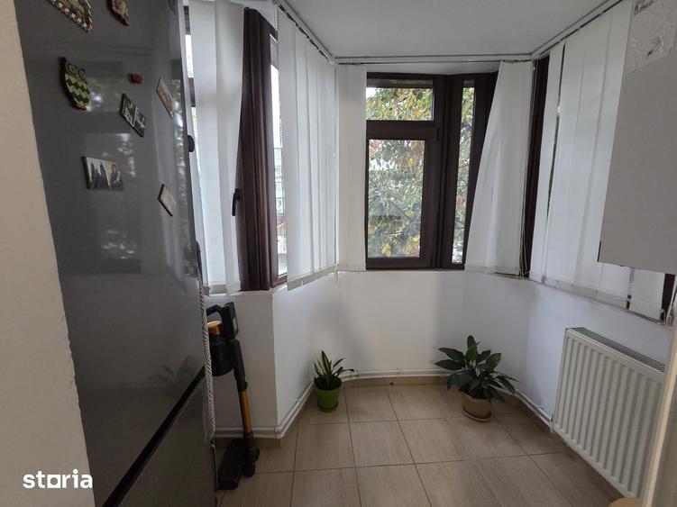 Apartament cu 2 camere decomandat în Central