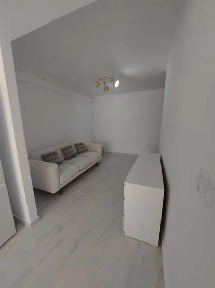 Apartament cu 2 camere semidecomandat, mobilat în Dâmbul Rotund