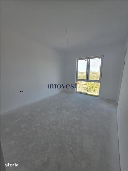Apartament cu 3 camere decomandat în Solidarității