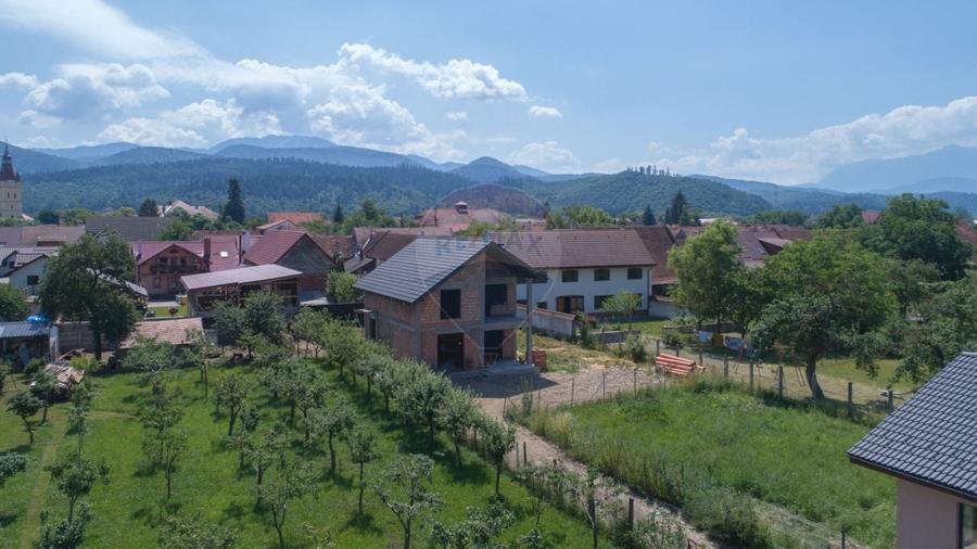 Teren Construcții intravilan de 755 mp, în Cristian