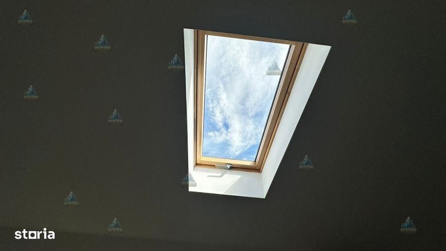 Casă cu 4 camere în Remuș
