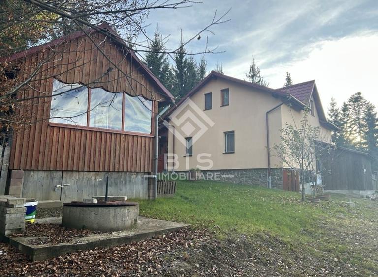 Casă individuală cu 3 camere cu Canalizare în Poiana Stampei
