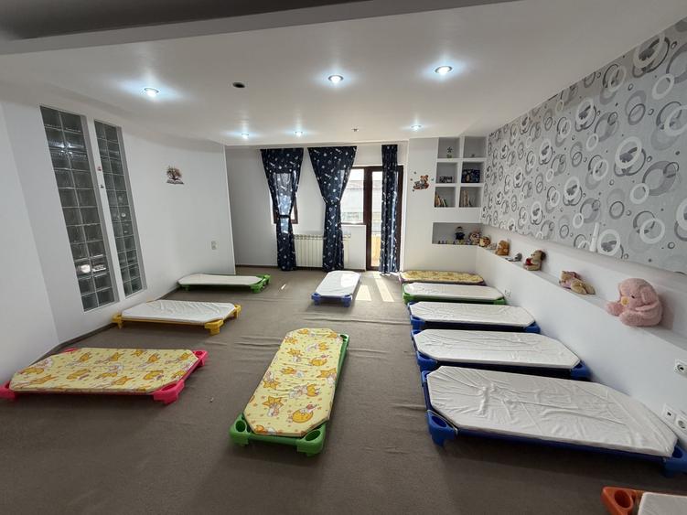 Casă individuală cu 6 camere cu Canalizare în Telegrafului