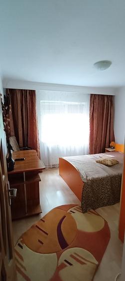 Inchiriez apartament 3 camere, Cartier Calarasi IV - 2
