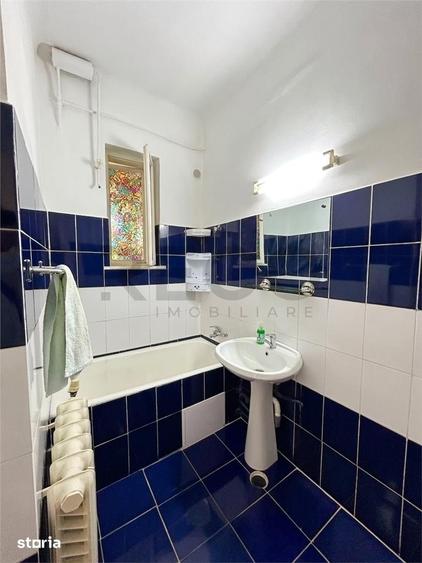 Apartament cu 3 camere semidecomandat în Central