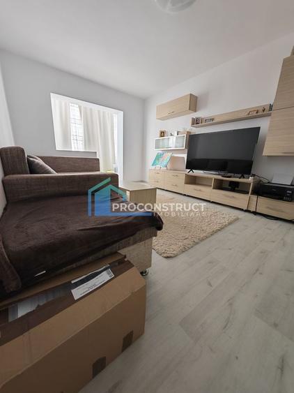 Apartament cu 4 camere decomandat, mobilat în Lipovei