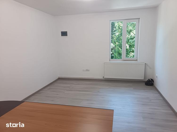 Apartament cu 3 camere în Trei Stejari
