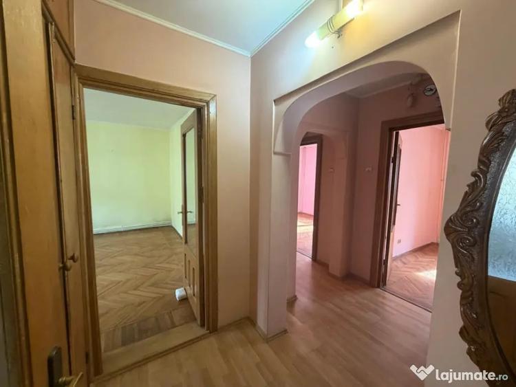 Apartament 3 camere , 2 bai , etaj intermediar , Radauti - Radauti (Suceava) - 4